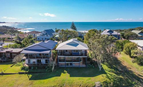 Baan Sabai oceanstays — 4-Star Luxury Hotel in Yamba, Australia
