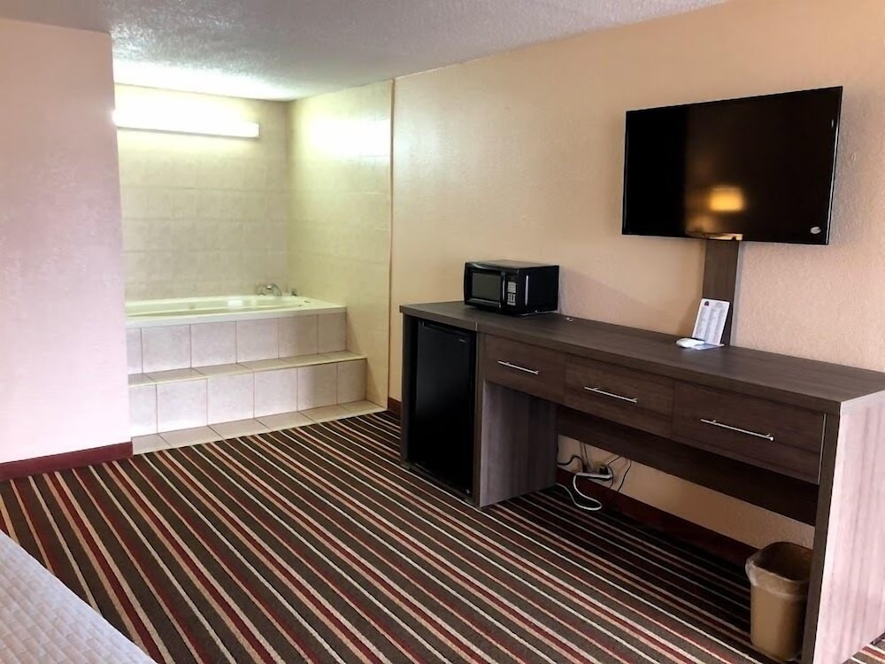 Legacy Inn Sumner - photo 11