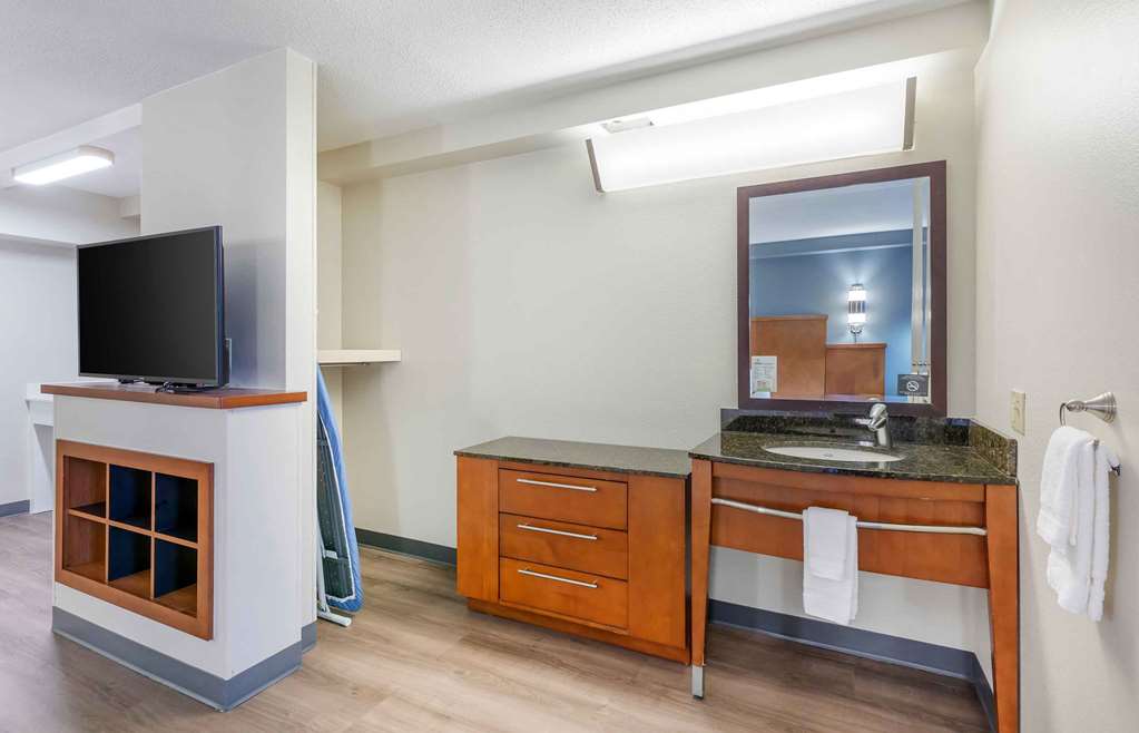 Extended Stay America Premier Suites Pittsburgh Cranberry I 76 - photo 16