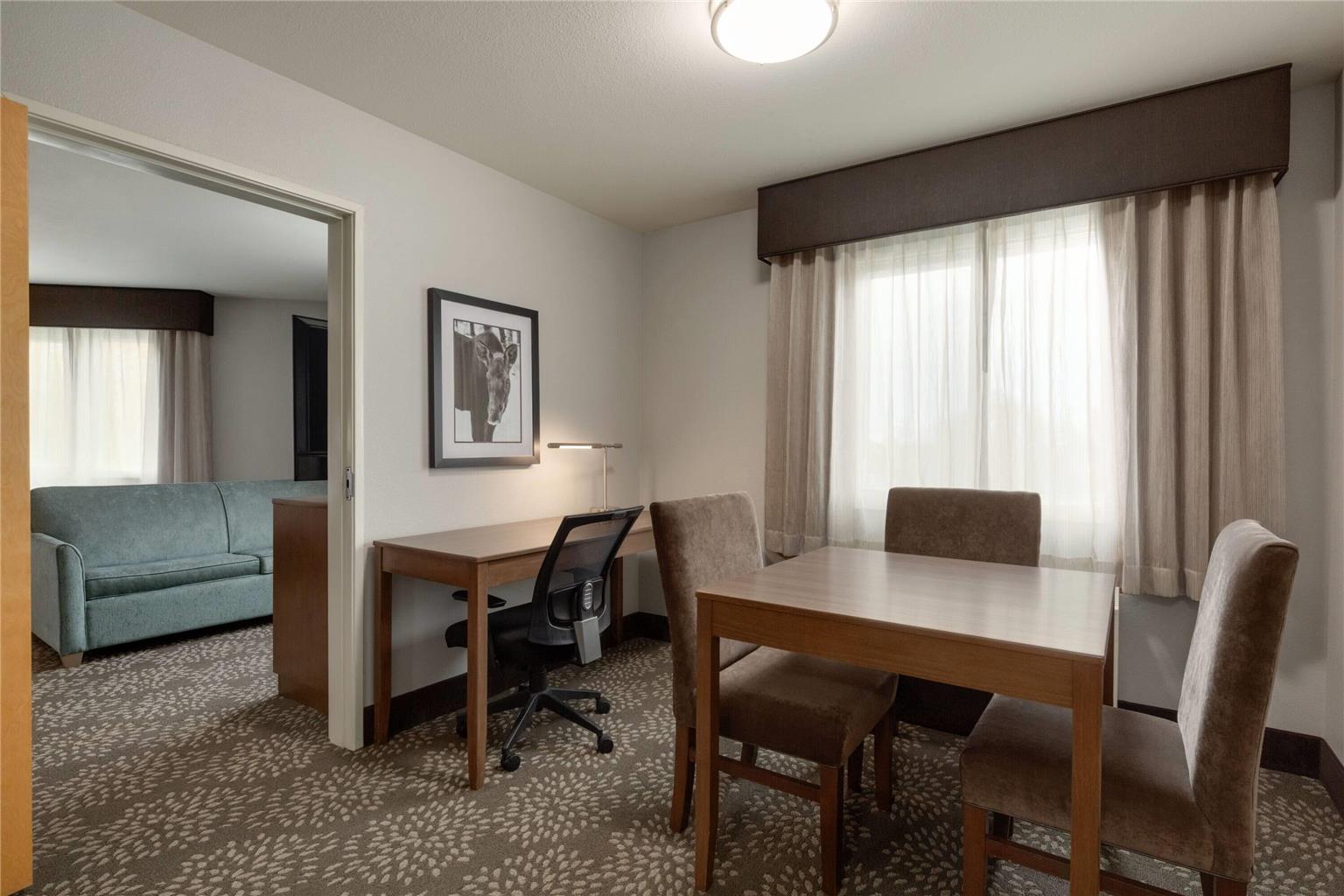 La Quinta Inn & Suites by Wyndham Fairbanks Airport - photo 25
