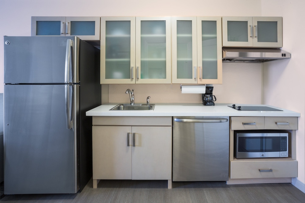 Candlewood Suites Miami Intl Airport 36th St by IHG - photo 23