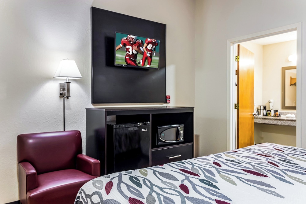 Red Roof Inn Atlanta Kennesaw State University - photo 9