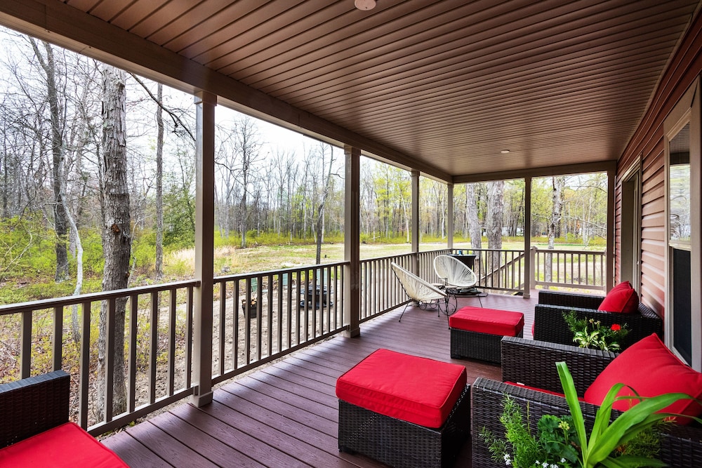 Swan Lake Resort Rentals - photo 12