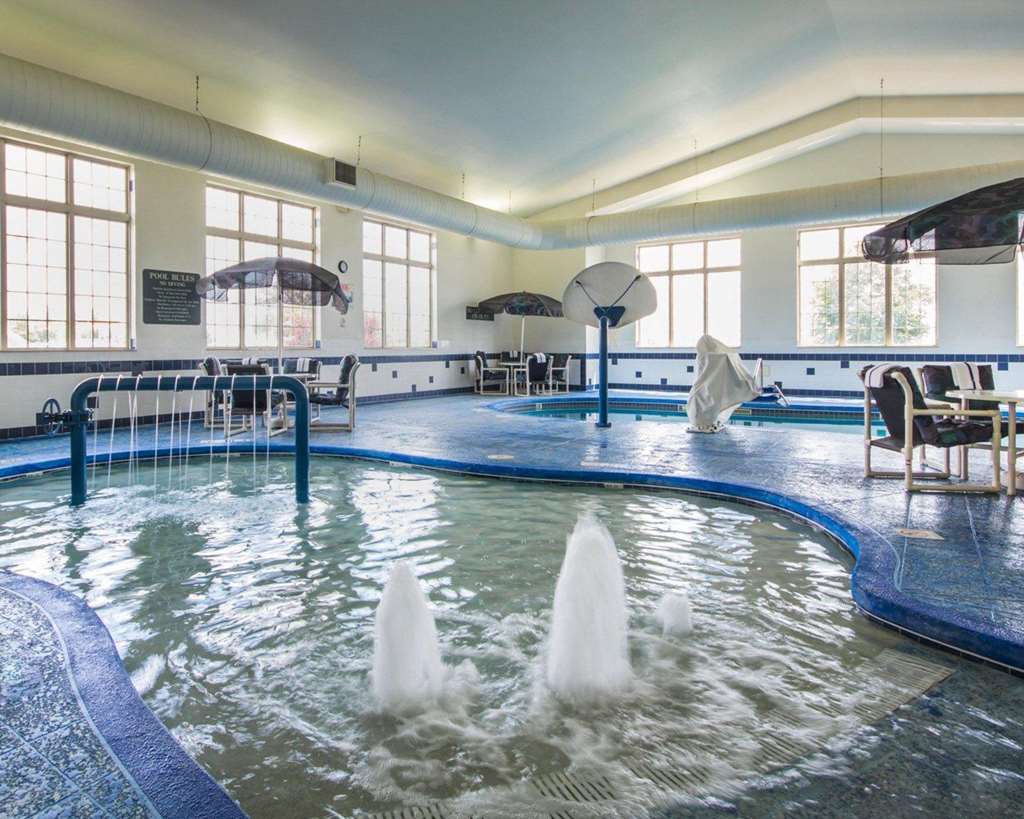 Comfort Inn & Suites Madison North — hotel in De Forest