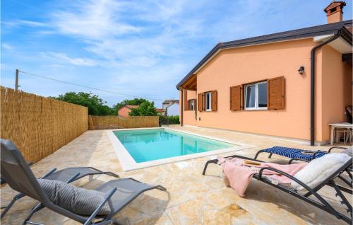 Cozy Home In Buje With Wifi — 4-Star Luxury Hotel in Buje, Croatia