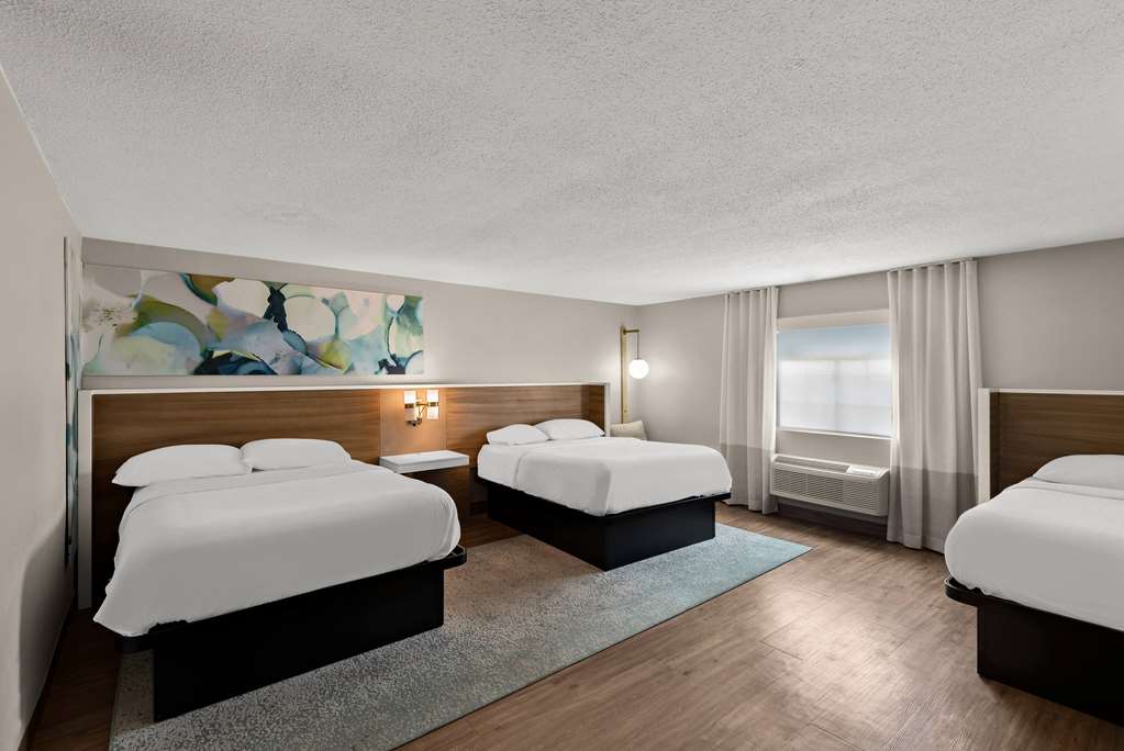 Wyndham Garden Ankeny - photo 25