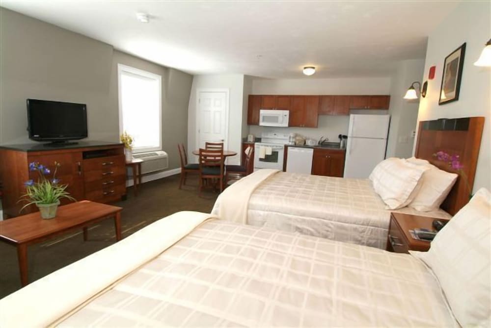Crescent Suites Hotel - photo 17