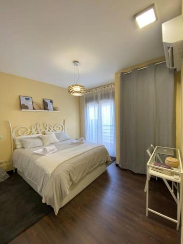 Tu Espacio:Confort Y Diversion. in La Cabrera, Spain