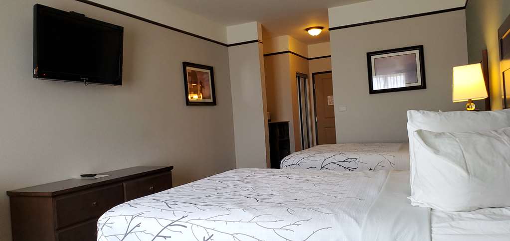 Best Western Plus Emory At Lake Fork Inn & Suites - photo 16