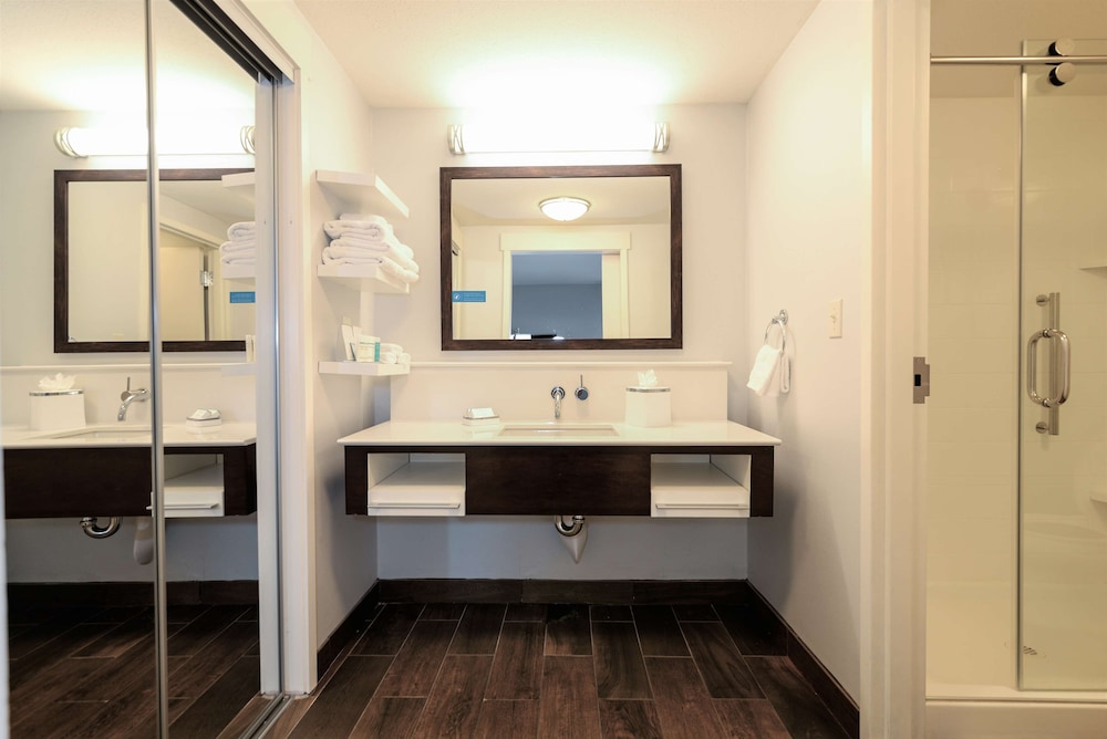Hampton Inn Brighton - photo 52