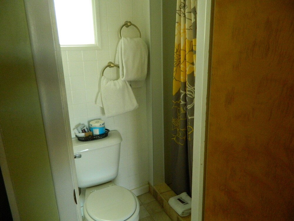 Country Motor Inn - photo 61