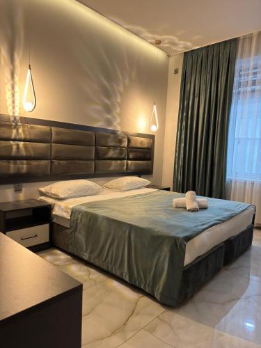 New Milan Mountain Ponoramic Hotel with indoor heated swimming pool in Qutqashen, Azerbaijan