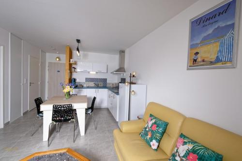 Newquay Sunset in Dinard, France