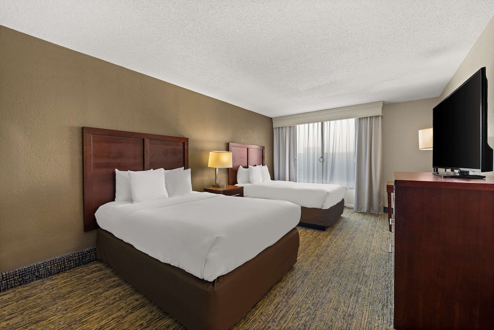 Comfort Inn On the Ocean - photo 5