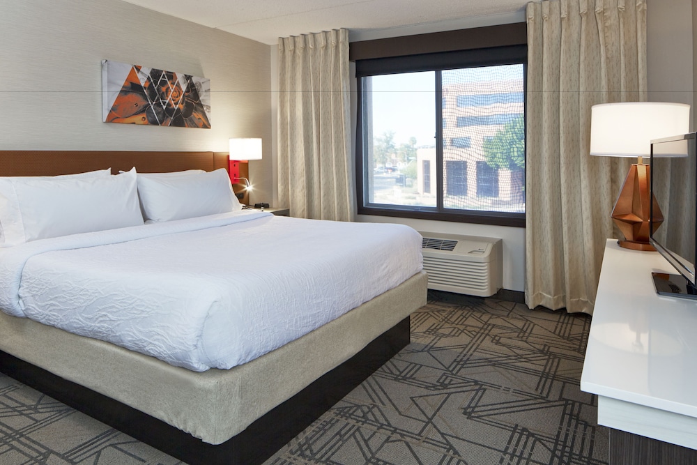 Hilton Garden Inn Scottsdale Old Town - photo 7