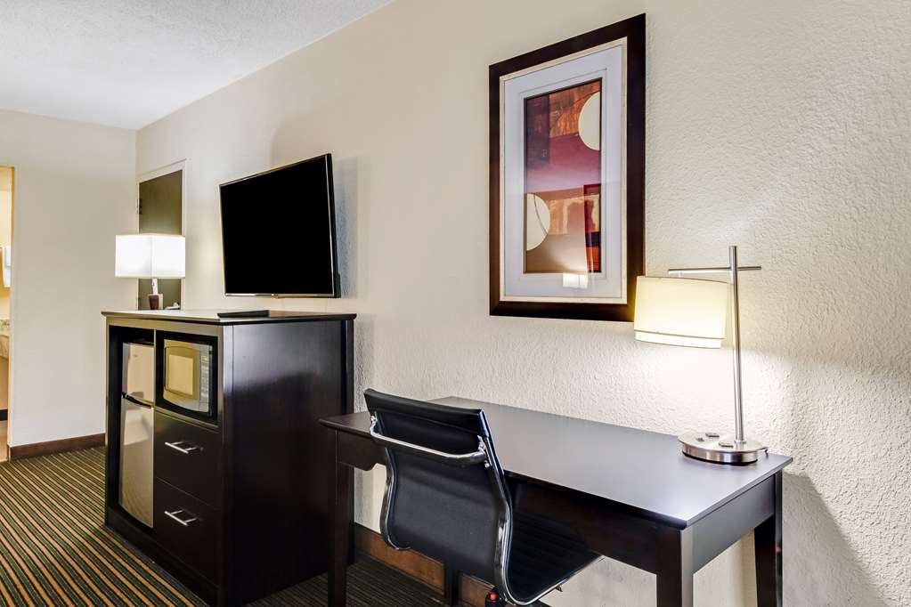 Best Western Inn of Del Rio - photo 12