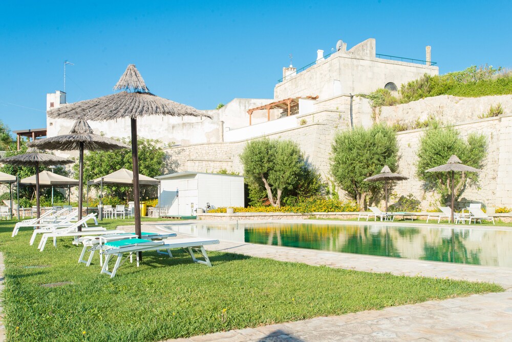 Hotel Vittoria Resort Pool & Spa — 4-Star Luxury Hotel in Otranto, Italy