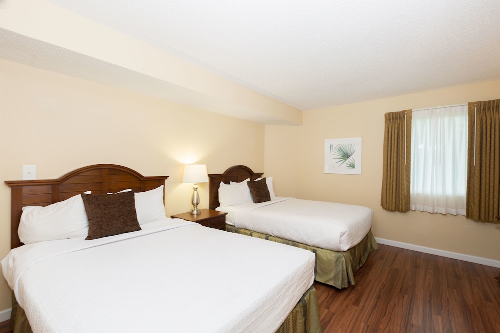 Carolinian Beach Resort by Oceana Resorts - photo 10