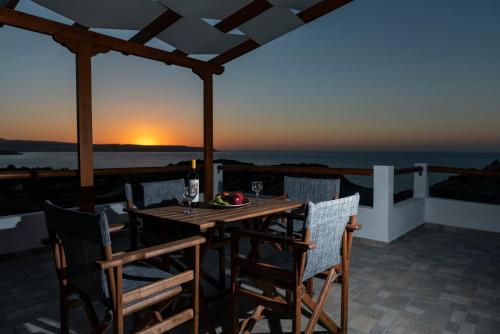 Apartments Kalaitzakis with private pool — 4-Star Luxury Hotel in Sitia, Greece