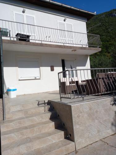 Kuća Za Odmor Dijana — hotel in Trpanj