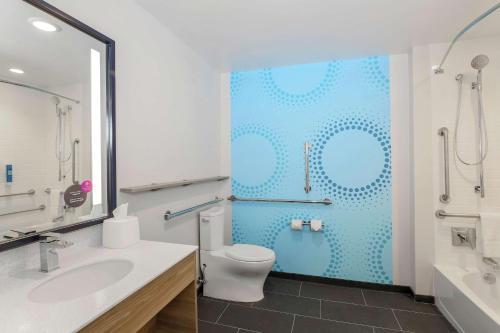 Tru by Hilton Amarillo West - photo 23
