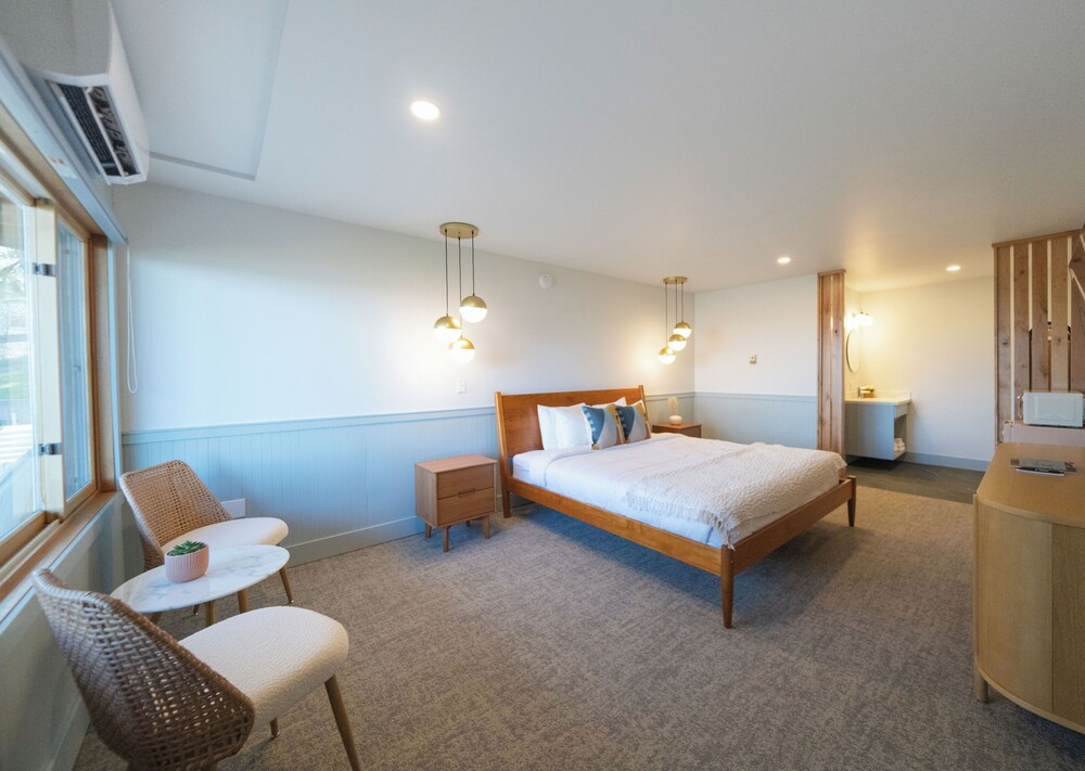 Seagull Bay Motel - photo 149