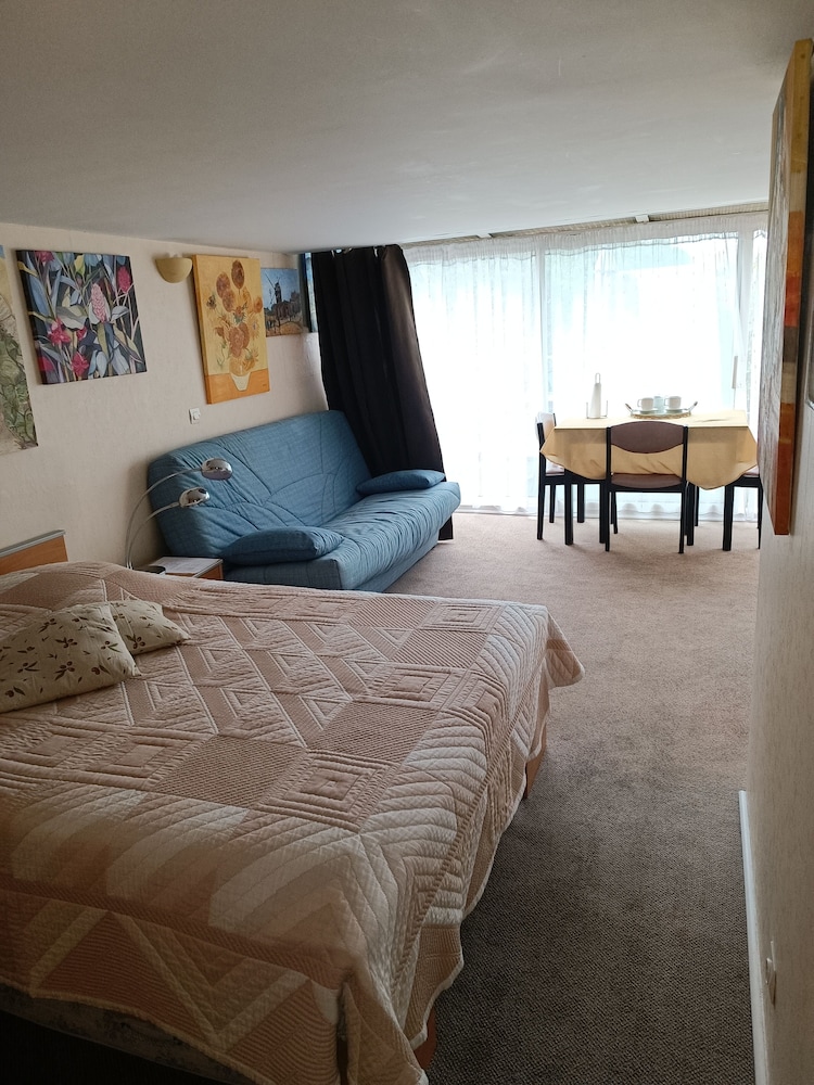 La Meridienne - carbon neutral hotel in Sete
