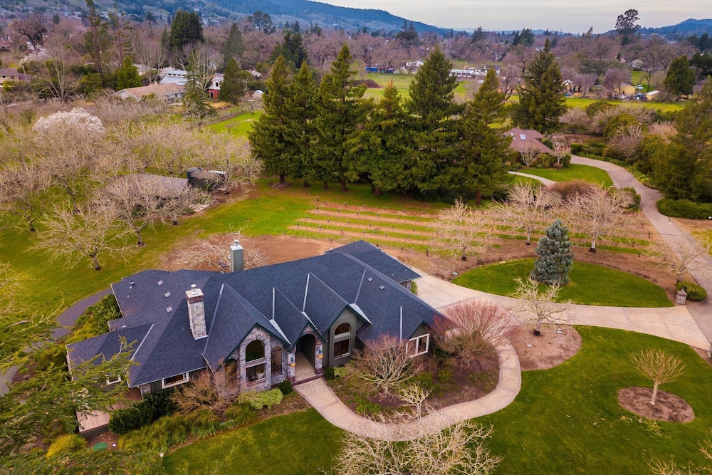 Wellington by Avantstay Secluded Wine Country Estate w Gorgeous Mtn Views - photo 33