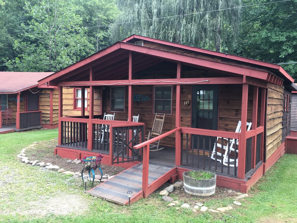 Smoky View Cottages & RV Resorts - photo 3