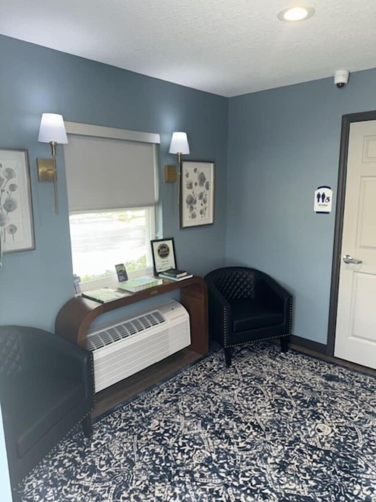 Baymont by Wyndham Ocala Suites - photo 3