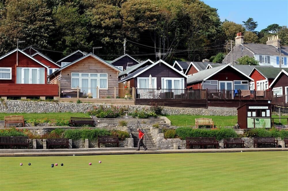 8 Bowling Green Chalets in Lyme Regis, United Kingdom