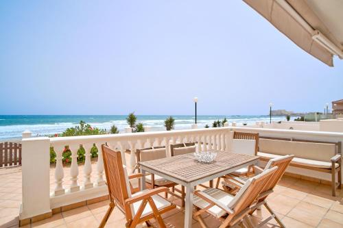 Amplio duplex en primera linea del Mediterráneo in Murcia, Spain