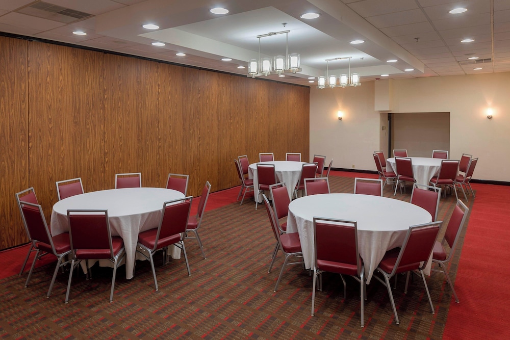 Four Points by Sheraton Asheville Downtown - photo 18