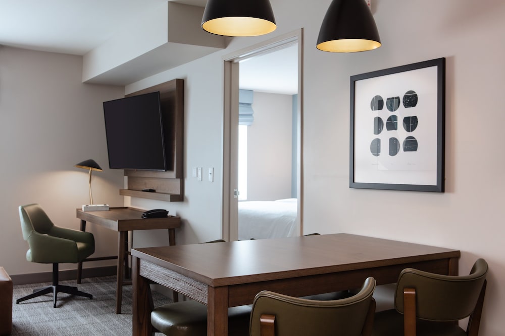 Staybridge Suites Iowa City Coralville by IHG - photo 12
