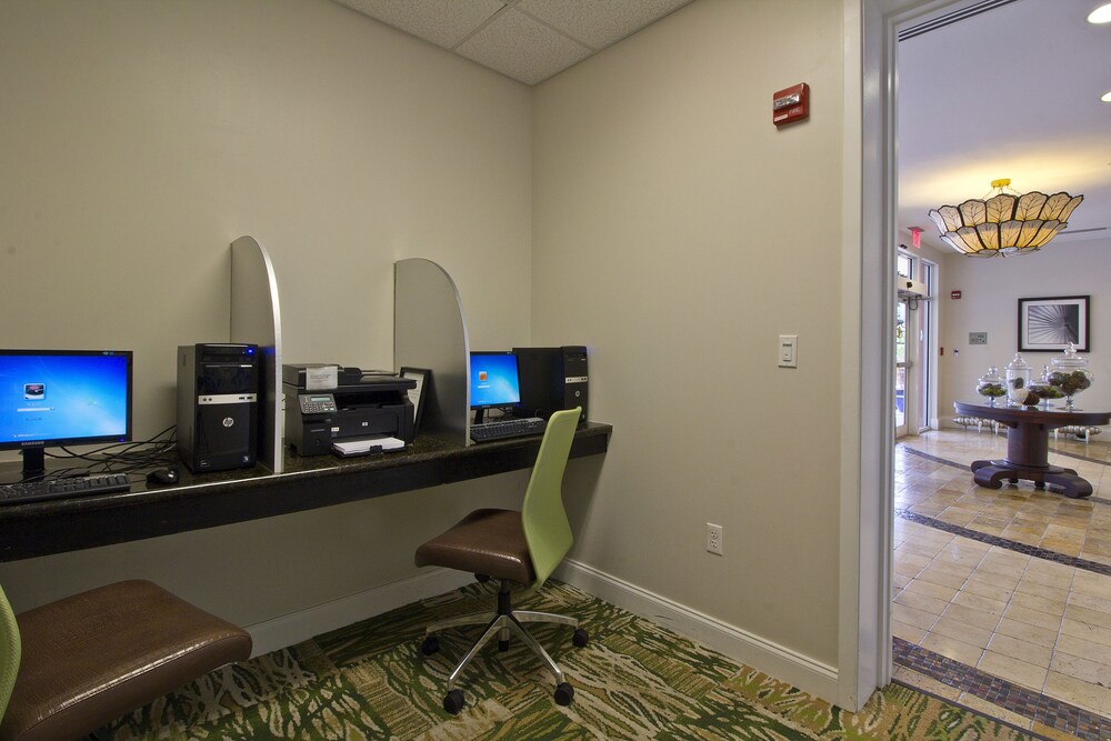 Miami Lakes Hotel and Golf - photo 35