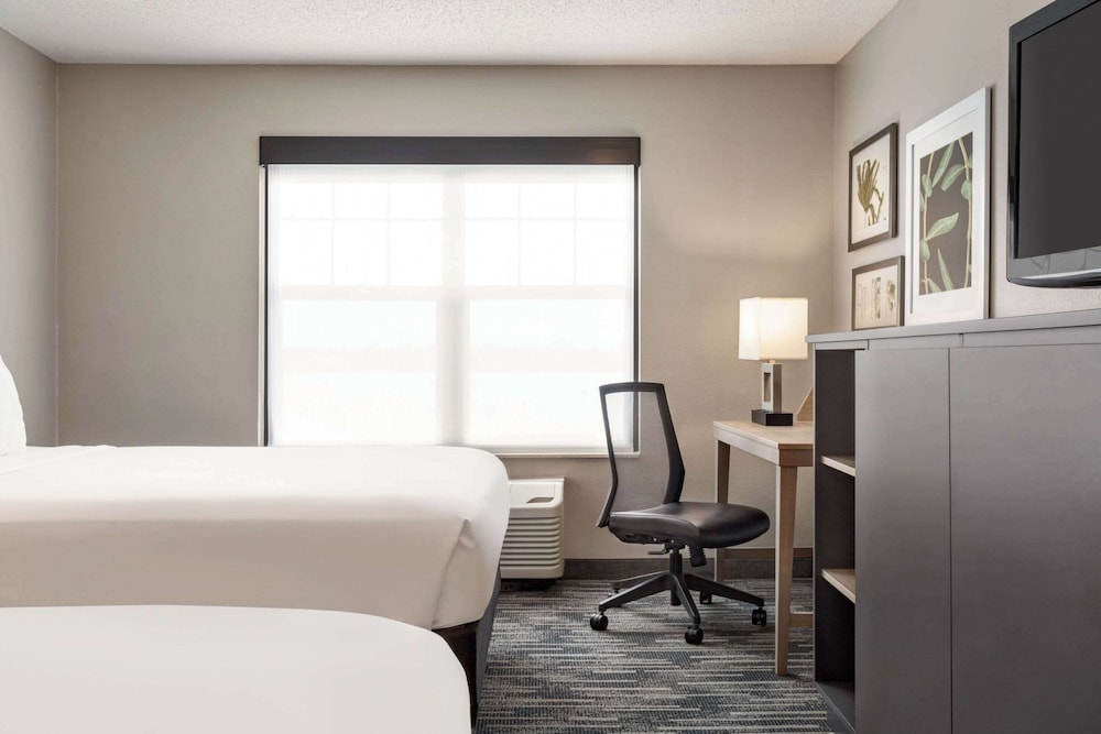 Country Inn & Suites by Radisson St. Cloud East MN - photo 8