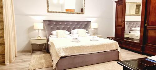 Apartments Giron