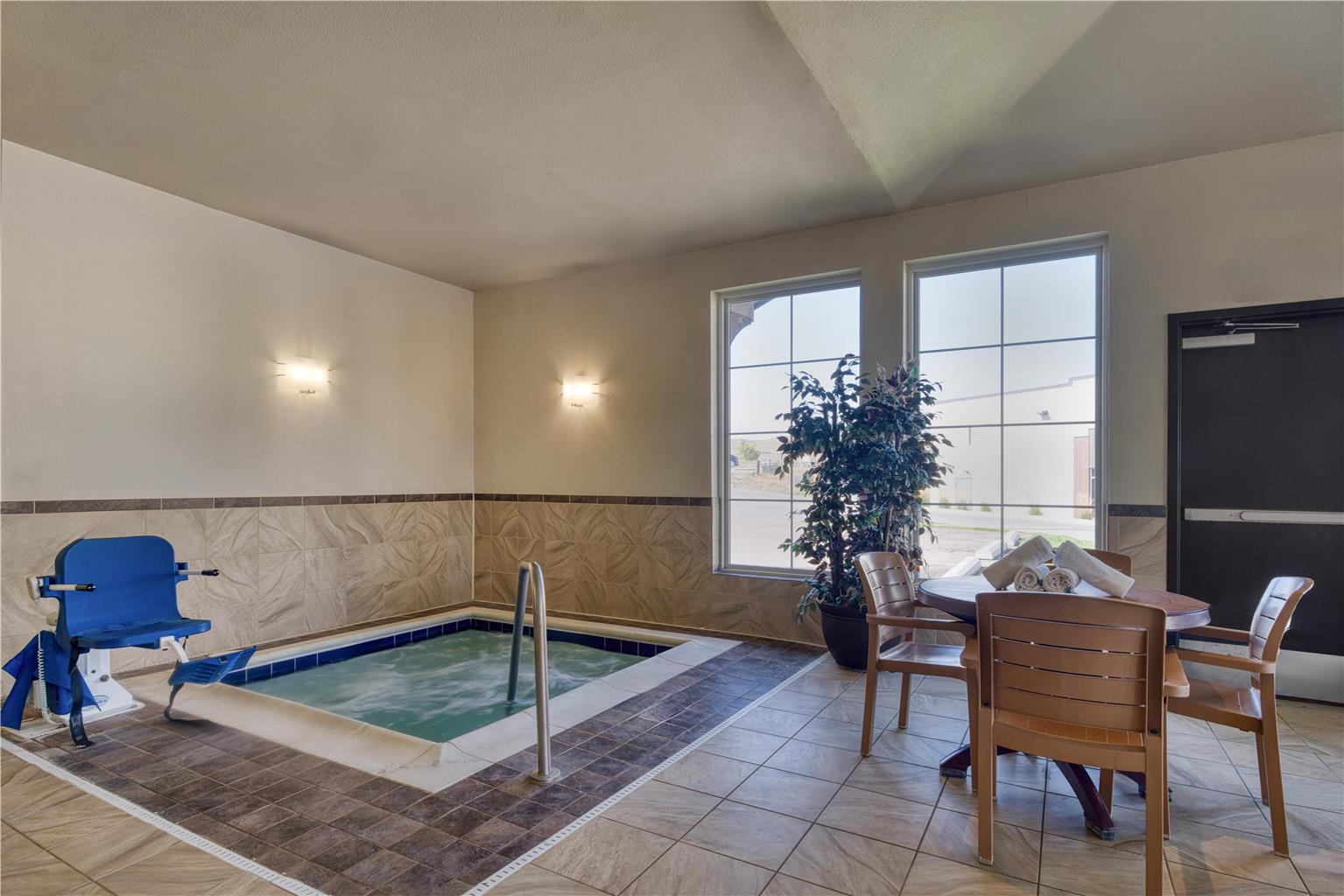 Best Western Shelby Inn & Suites - photo 10