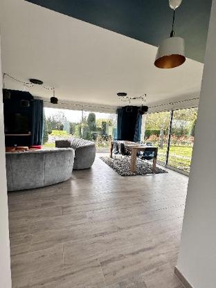 L'opale Plain Pied Acces Pmr — 5-Star Luxury Hotel in Les Attaques, France