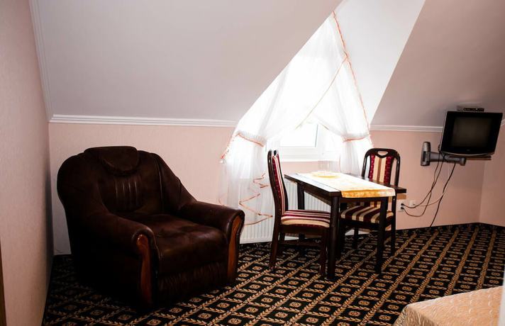 Inkluz Hotel — Drohobych — photo 4