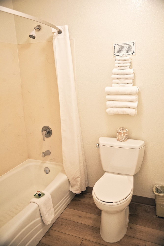 The Virginian Motel - photo 13