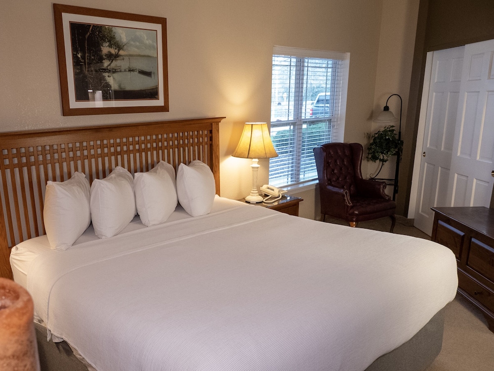 Delavan Lake Resort - photo 12