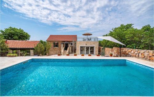 Villa Urumovac — 4-Star Luxury Hotel in Starigrad, Croatia