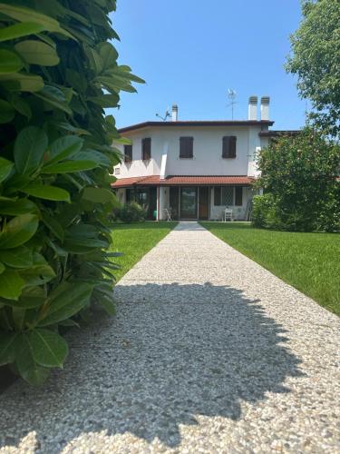 Villa Eribis — 4-Star Luxury Hotel in Caorle, Italy