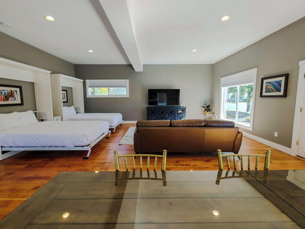 Majestic Inn & Spa - photo 19