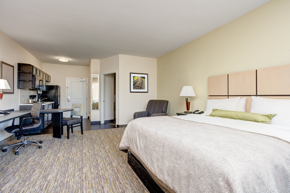 Candlewood Suites Cut Off by IHG - photo 19