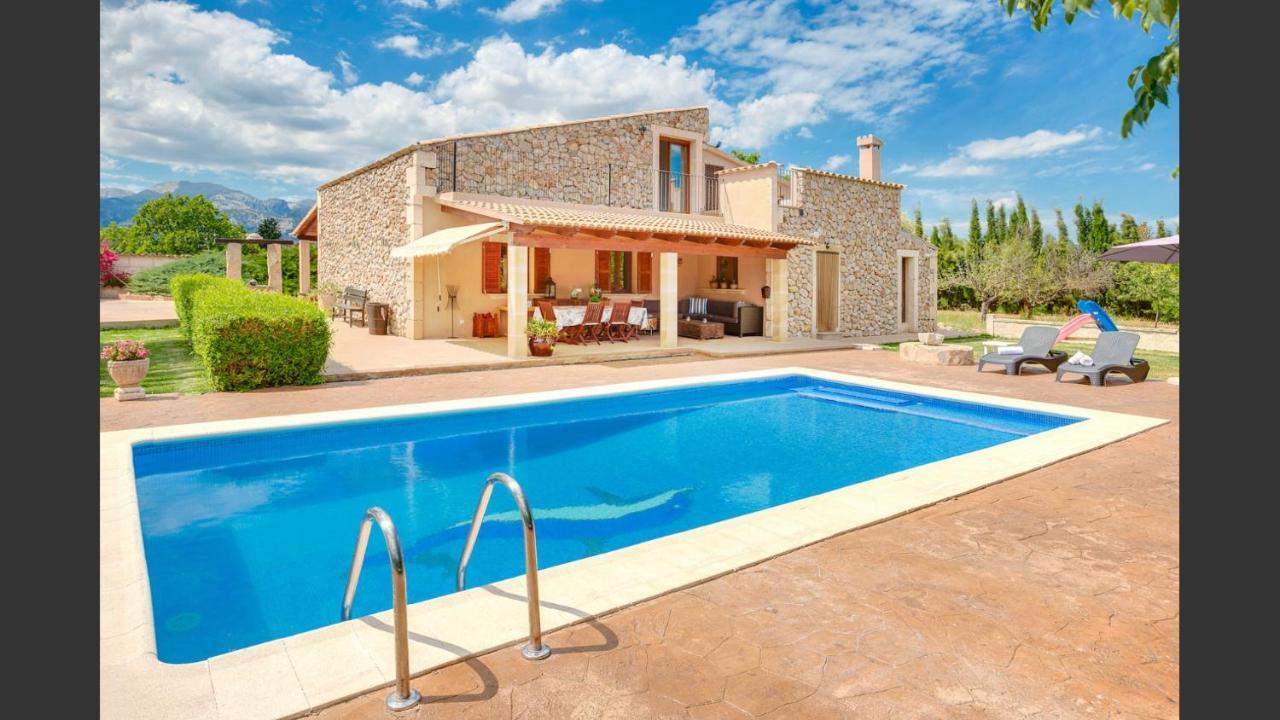 Finca Miralles — 4-Star Luxury Hotel in Buger, Spain