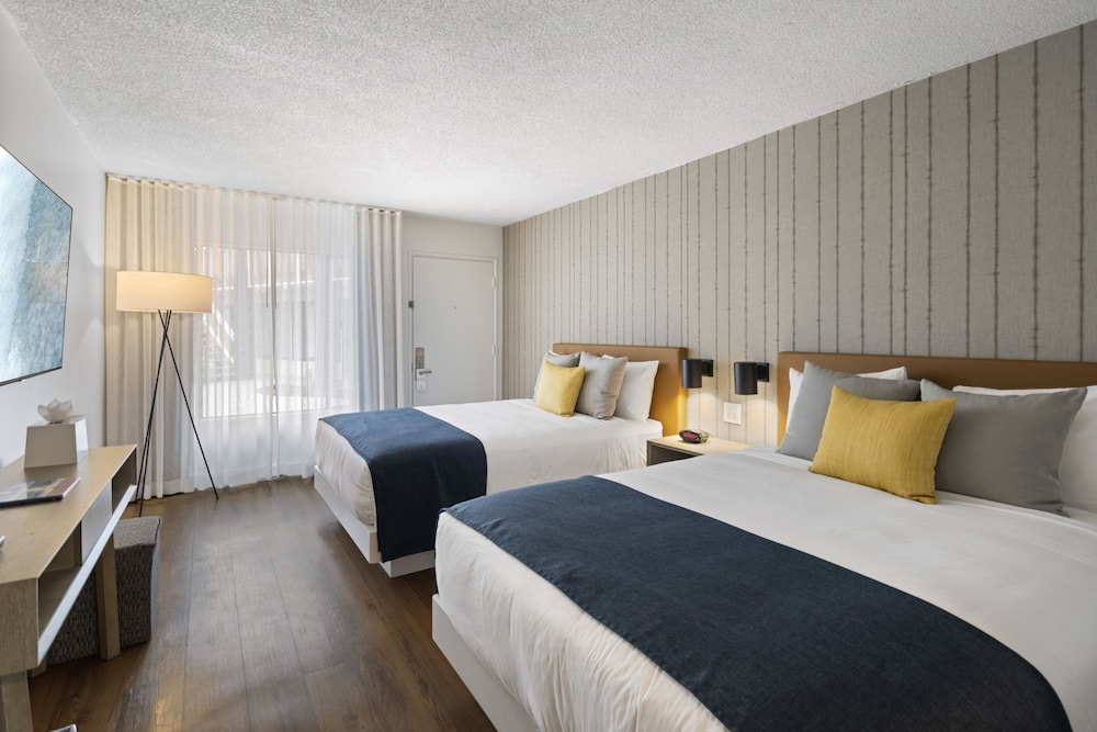 Sea Harbor Hotel - photo 40