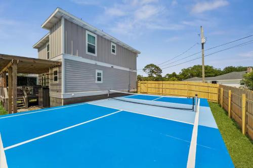 Pickle Beach - last minute hotel in Panama City Beach