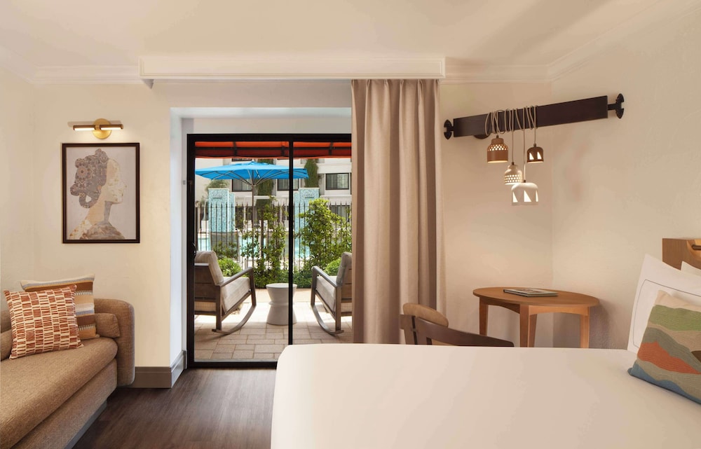 The Scottsdale Resort & Spa Curio Collection by Hilton - photo 24